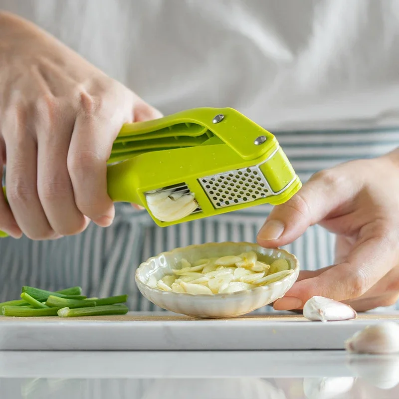 2 in 1 Garlic Ricer and Slicer - Kitchen Gadgets Useful reseña y precio